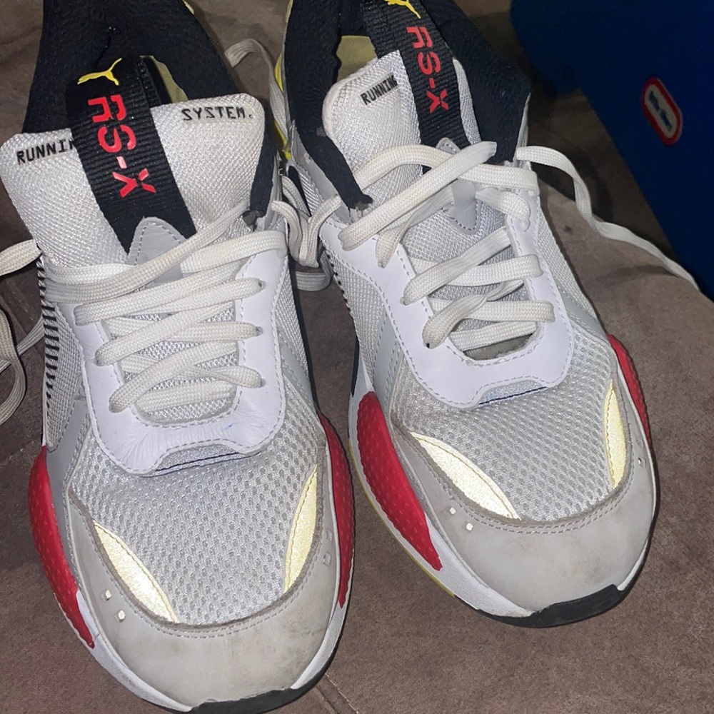 7/10 puma rsx. Size 11 they can’t fit me no more.